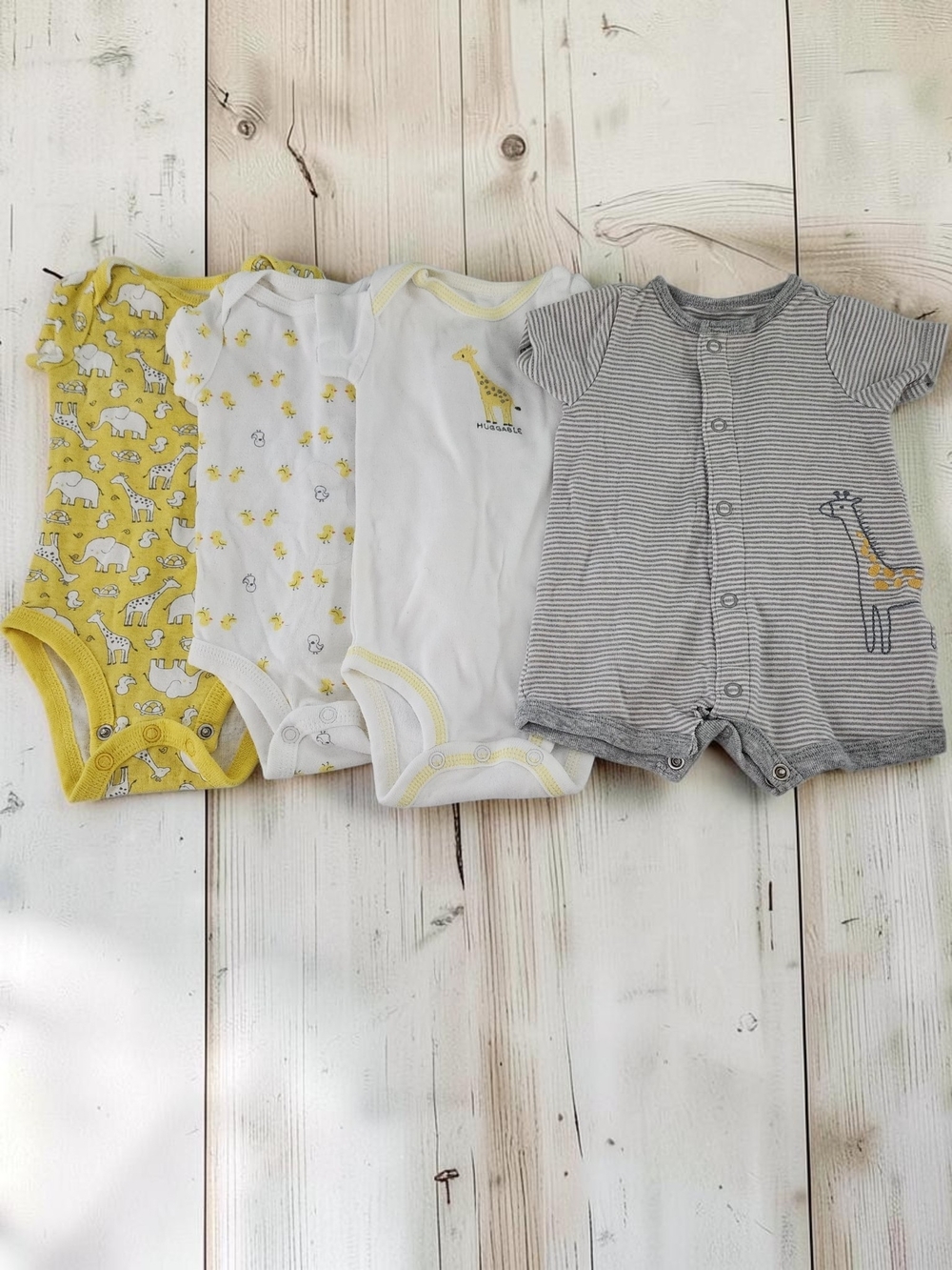 Newborn Baby Bodysuit Bundle  Simple Joys, Carter's & Gerber 0-3 M 11 Pieces